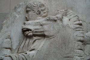  Fragment tzw. marmurów Elgina – płaskorzeźb ze zbiorów British Museum. Fot. Monika Dunajko