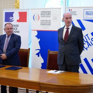 Porozumienie między UW a Ambasadą Francji w Polsce. Fot. Jarosław Skrzeczkowski/Biuro Promocji UW