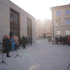 Otwarcie budynku na górnym dziedzińcu UW. Fot. Mirosław Kaźmierczak/UW