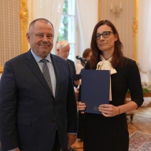 Dr hab. Maria Łoszewska-Ołowska, prodziekan ds. studenckich, Wydział Dziennikarstwa Informacji i Bibliologii. Fot. Michał Wencek/UW