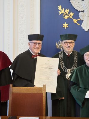 Odnowienie doktoratu prof. Jerzego Makowskiego. Fot. Mirosław Kaźmierczak/UW