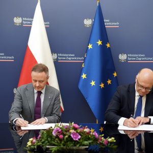 Podpisanie porozumienie pomiędzy UW i MSZ. Fot. Mirosław Kaźmierczak/UW